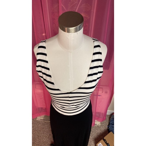 venus‎ dress - Picture 3 of 8